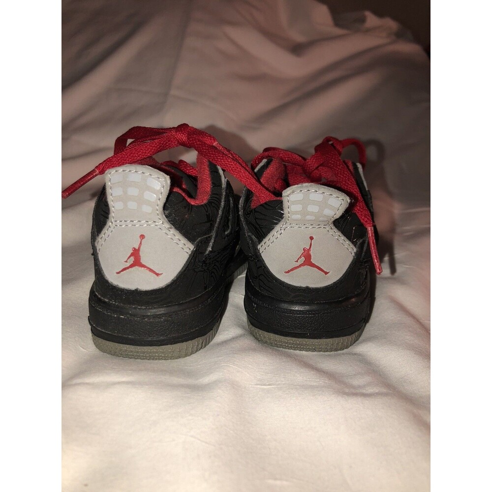 Jordan Boys Shoes Size 5.5 Youth Kids Basketball Sneakers Athletic